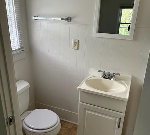 2nd image of 501 N Lagrave St #3
