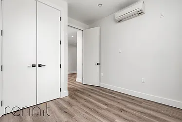Rented by Rennit Inc.