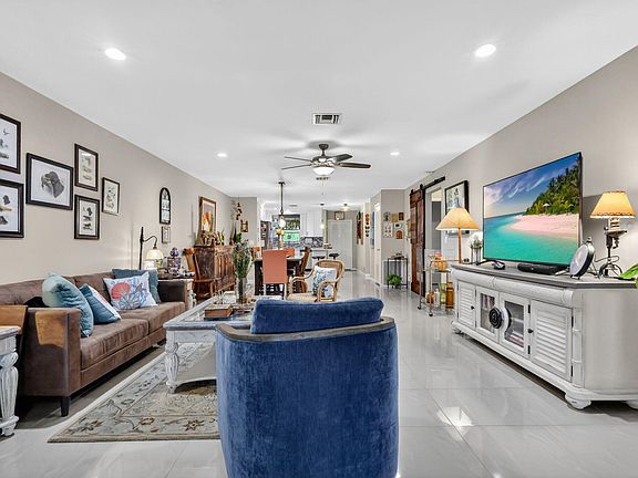 4th image of 5780 Fernley Drive #W113