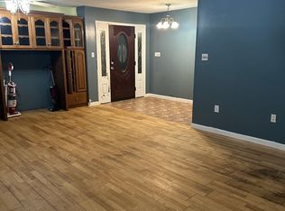 8727 Old Stage Rd, Moss Point, MS 39562