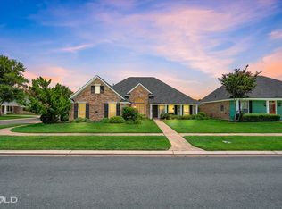 3301 Colonial Dr, Bossier City, LA 71111