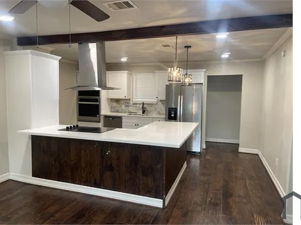 5203 Lyndhurst Dr, Houston, TX 77033