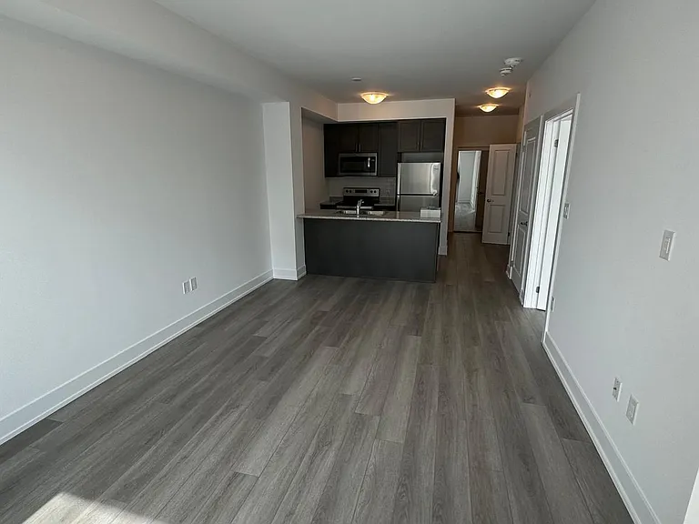 460 Dundas St E #715 — Photo 6