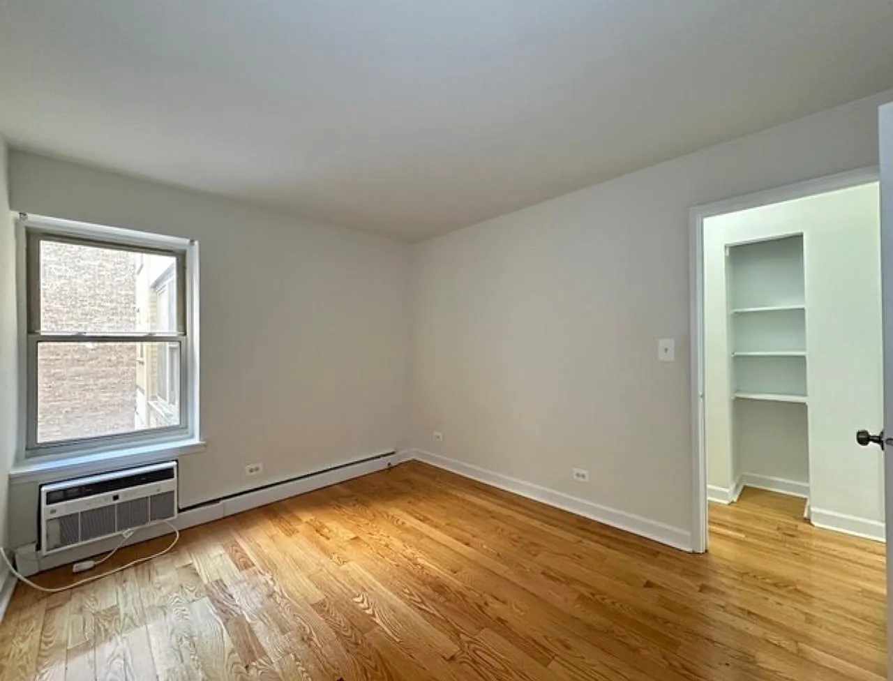 Studio, 400 sqft, $1,450 — Photo 3