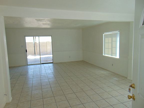 2nd image of 1560 E 22nd Pl