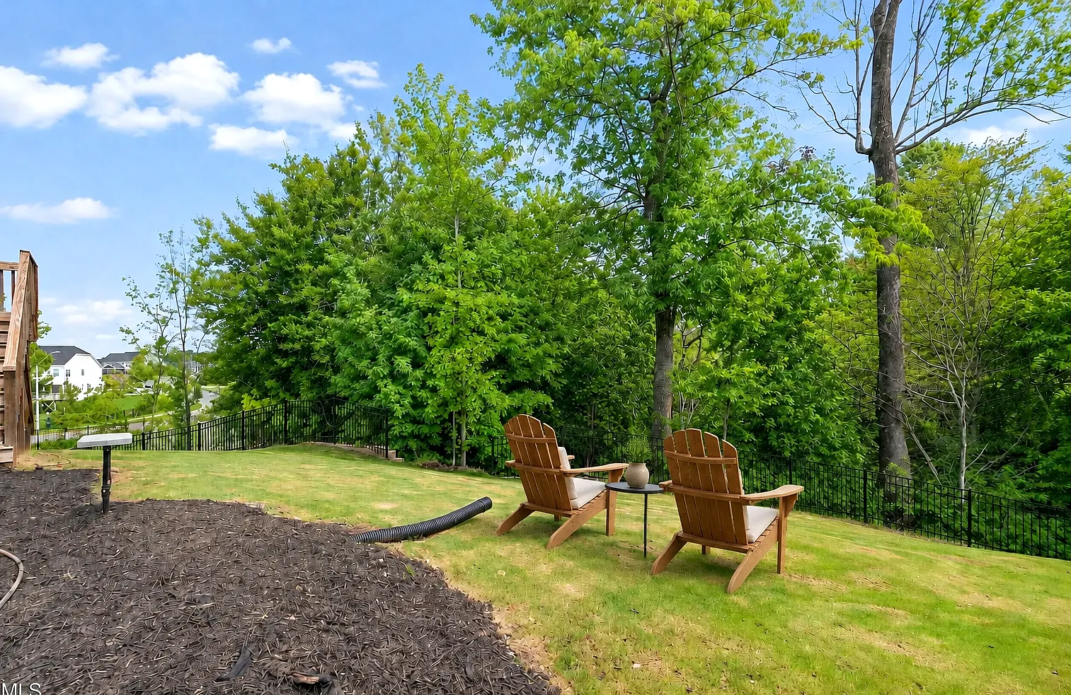 5 bed, 3517 sqft, $3,200 — Photo 4