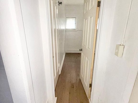 4th image of 1703 Park St #2