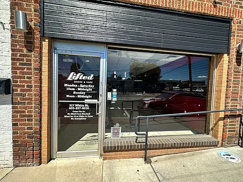317 White St Photo 1