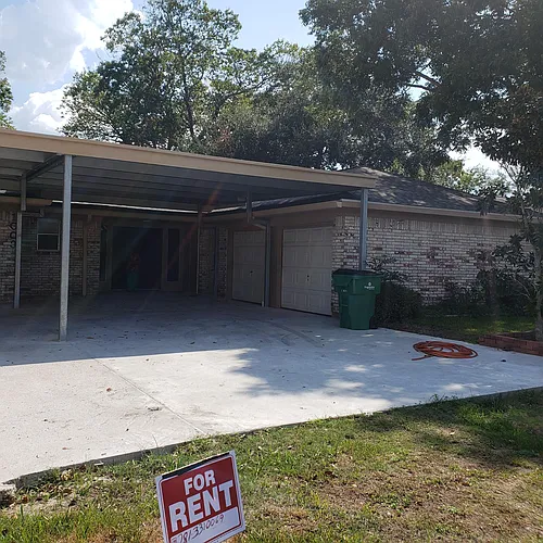 1003 Stadium Dr Photo 1