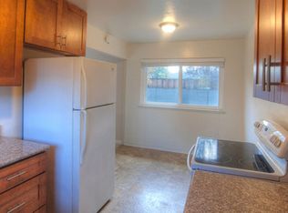 1570 Ebener St, Redwood City, CA 94061