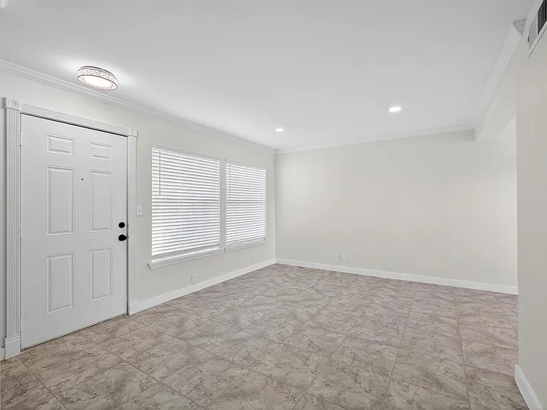 1221 Cedar Post Ln #8A — Photo 4