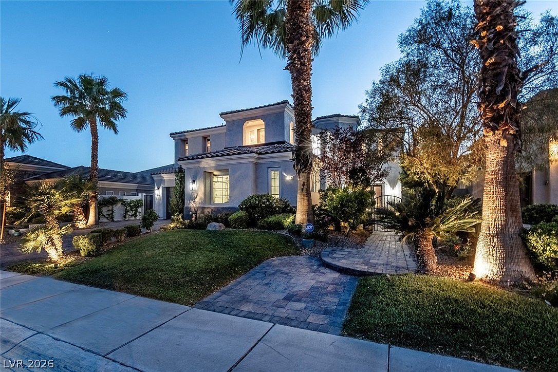 2587 Turtle Head Peak Dr