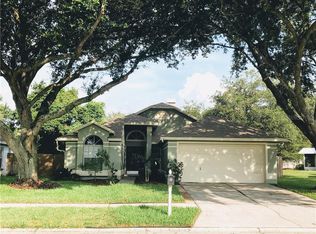 1905 Woodcut Dr, Lutz, FL 33559