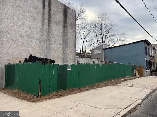 916 S 15th St, Philadelphia, PA 19146