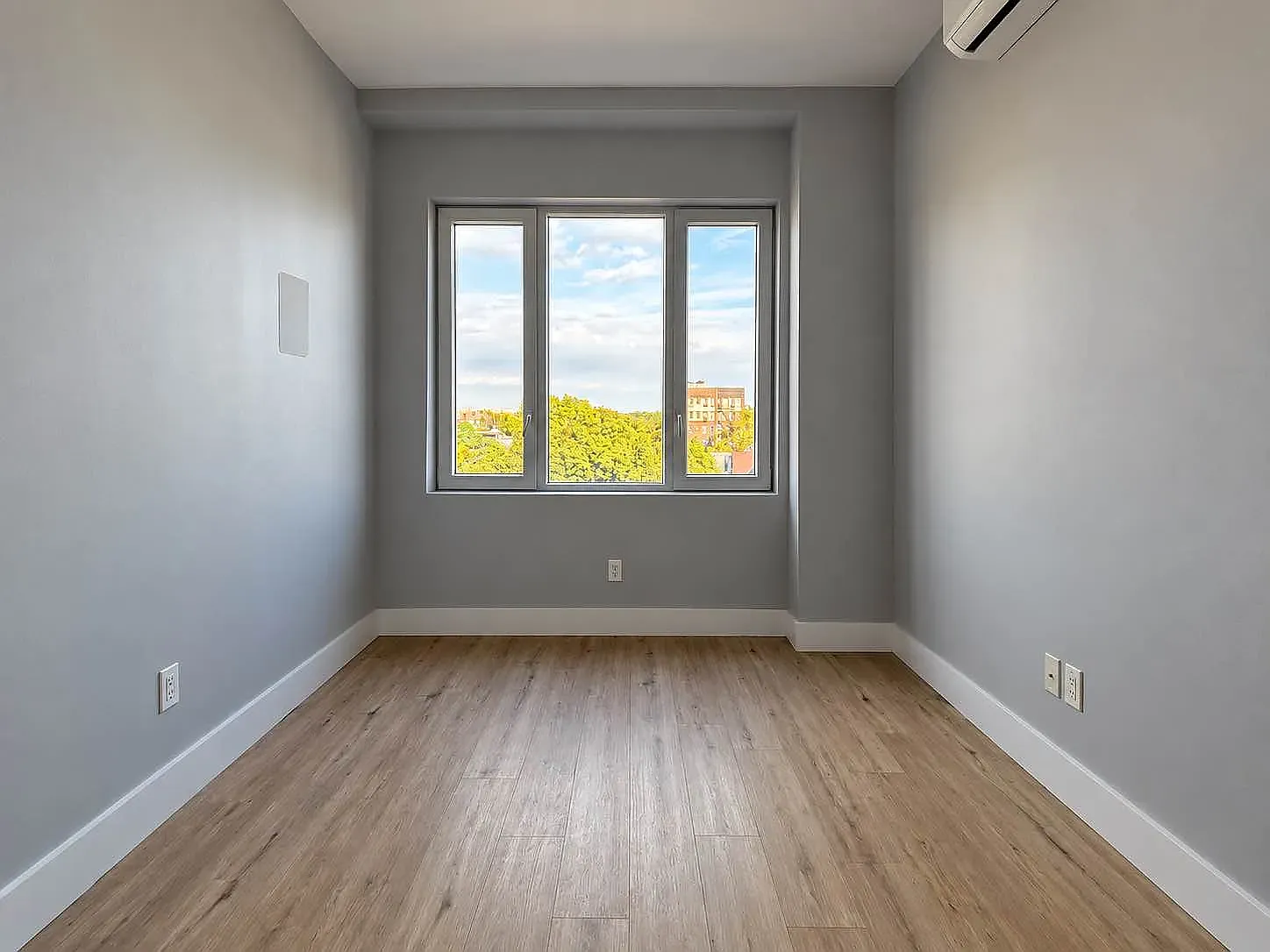 1618 Brooklyn Avenue — Photo 4