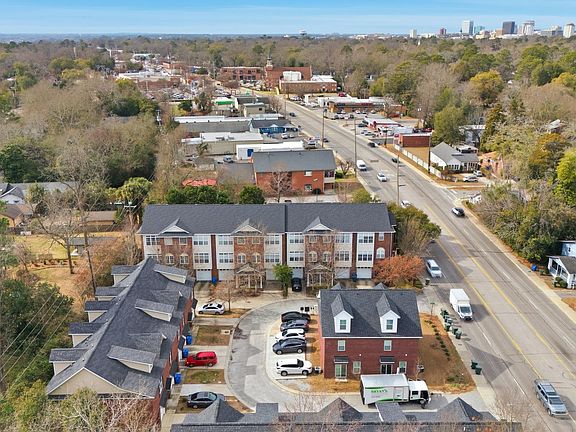 2nd image of 102 Rio Rose Cir