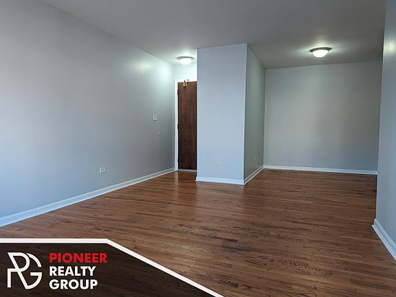 3rd image of 1055 W Hollywood Ave #3