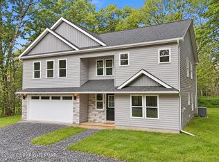 3150 Mohawk Trl, Tobyhanna, PA 18466