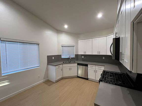 4th image of 6321 Wildflower St #A