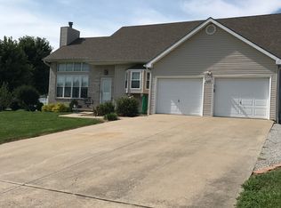 4180 Green Cir, Sedalia, MO 65301