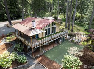 8910 130th Avenue Ct, Anderson Island, WA 98303