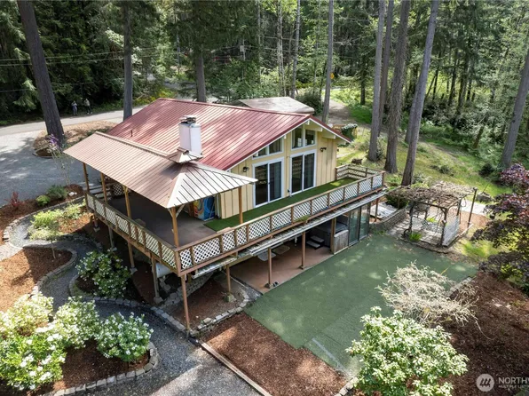 8910 130th Avenue Ct, Anderson Island, WA 98303