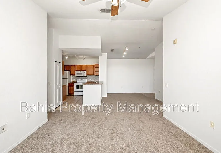 6169 Metrowest Blvd #305 — Photo 8