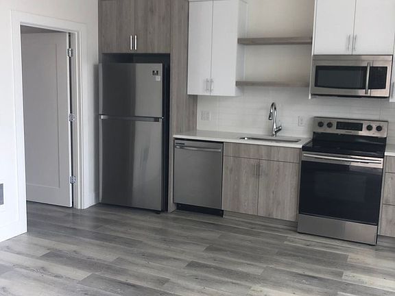 2nd image of 420 NE Simpson St #10885479