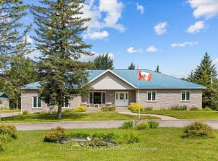 3805 Big Rideau Lake Rd, Rideau Lakes, ON K0G 1V0