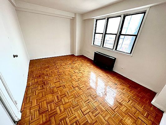 2nd image of 133-24 Sanford Ave #10G