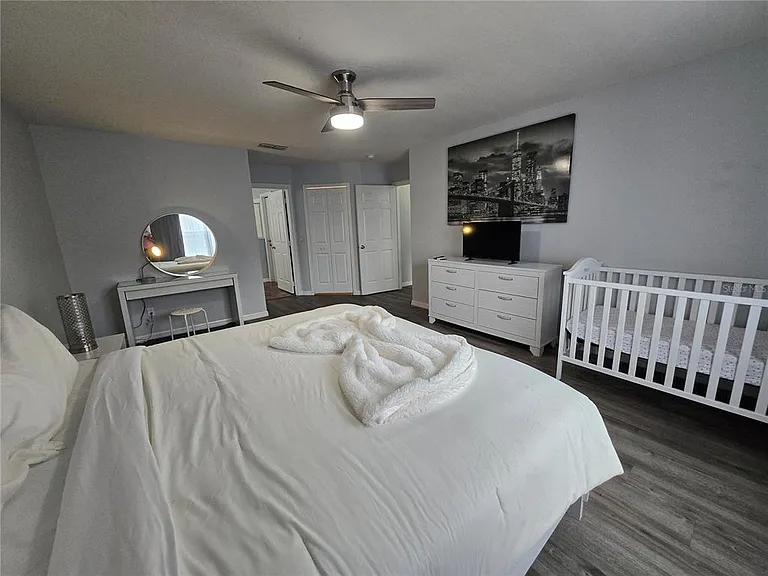 930 Oxford Dr — Photo 25