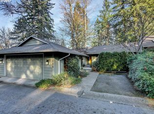 4236 Woodside Cir, Lake Oswego, OR 97035