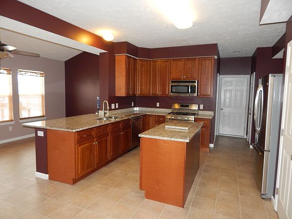3rd image of 105 Slate Dr