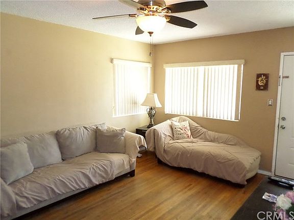 3rd image of 1015 League Ave