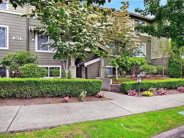 1931 23rd Pl NE, Issaquah, WA 98029