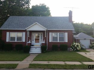 612 Beck Ave, Tekamah, NE 68061