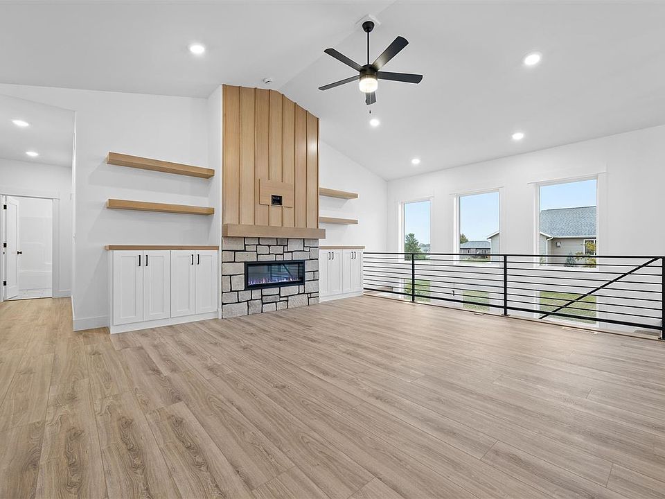 1st image of 1706 Croell Ave