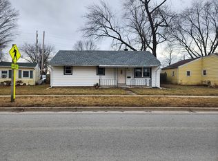 228 E 3rd St, Manteno, IL 60950