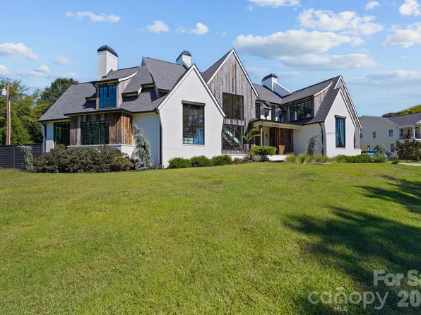20218 Rainbow Cir, Cornelius, NC 28031