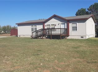 102 Kingfisher Ln, Shawnee, OK 74804