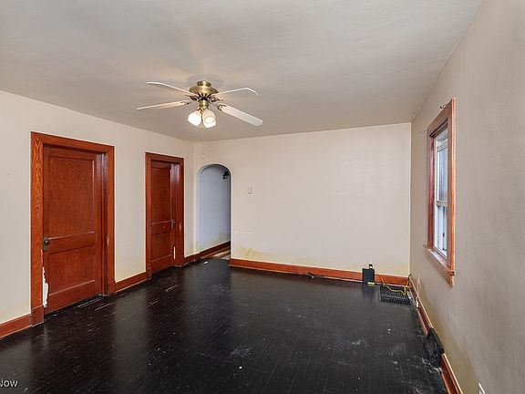 3rd image of 756 McKinley Ave