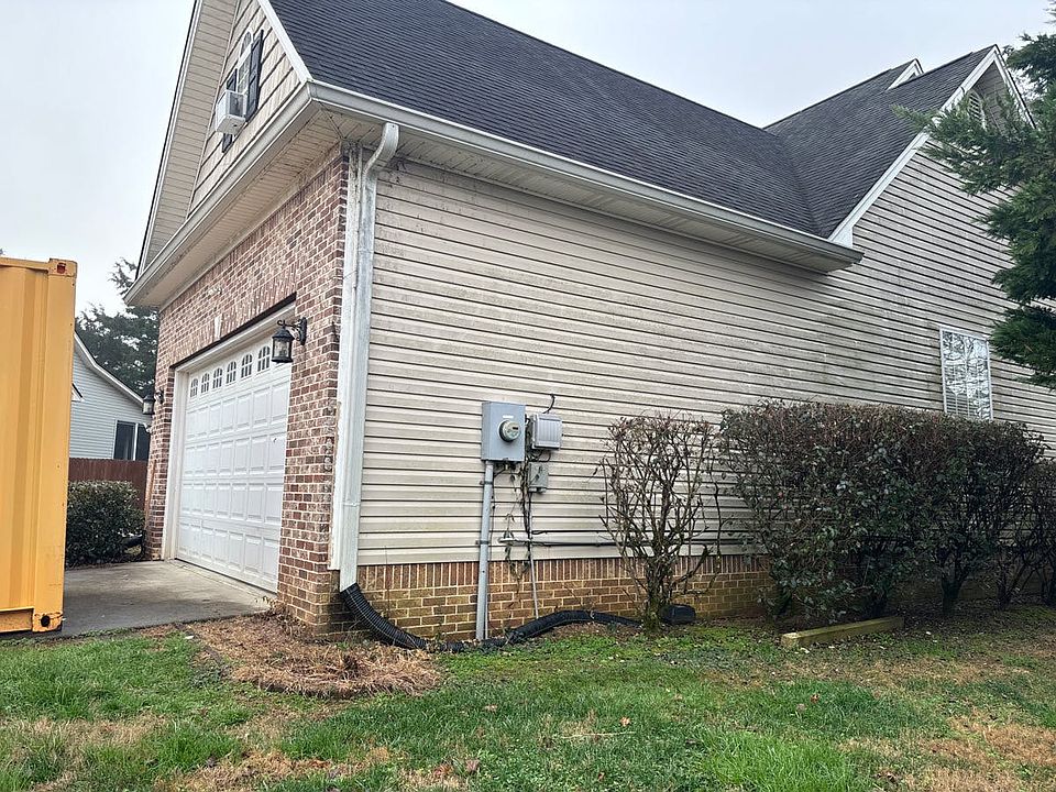 2nd image of 291 Hunters Trce NW