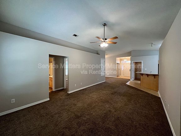 5th image of 10440 Millbrook Dr