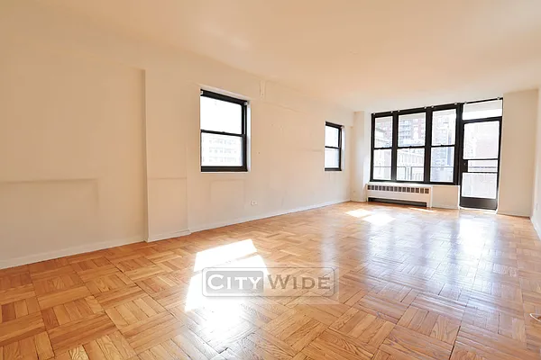 Rented by City Wide Apartments | media 5