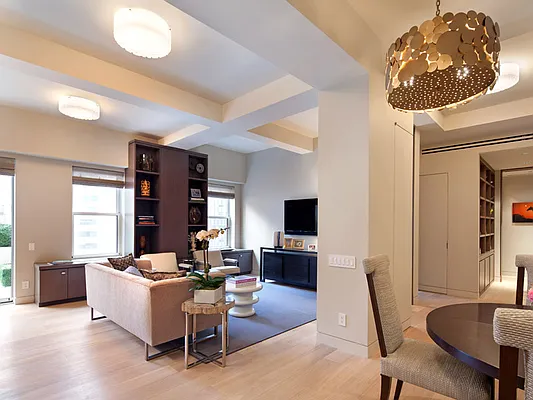 Sold by Sotheby's International Realty | media 1