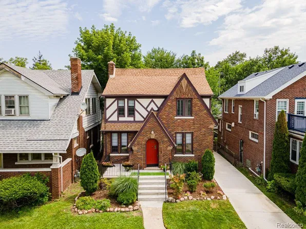206 Chalmers St, Detroit, MI 48215
