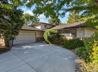 6461 S Heritage Ave E, Englewood, CO 80111
