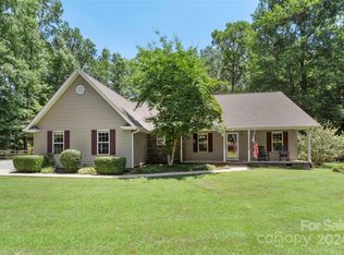 156 Hunters Trl, Tryon, NC 28782