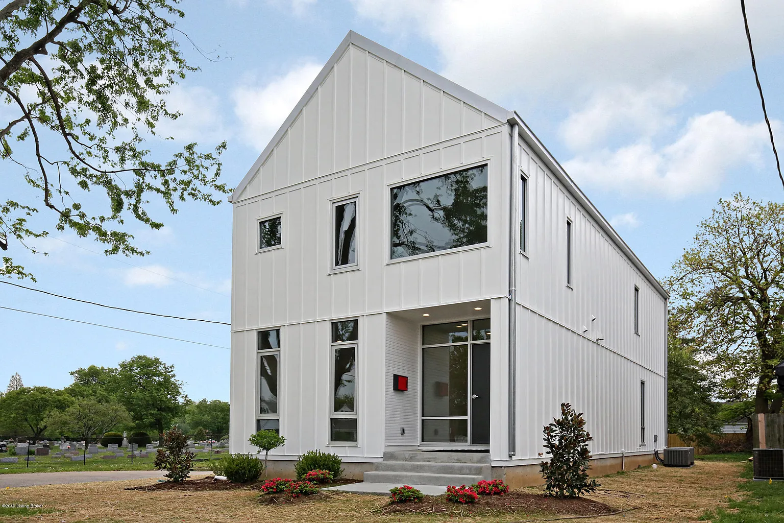 1210 Ellison Ave photo 1