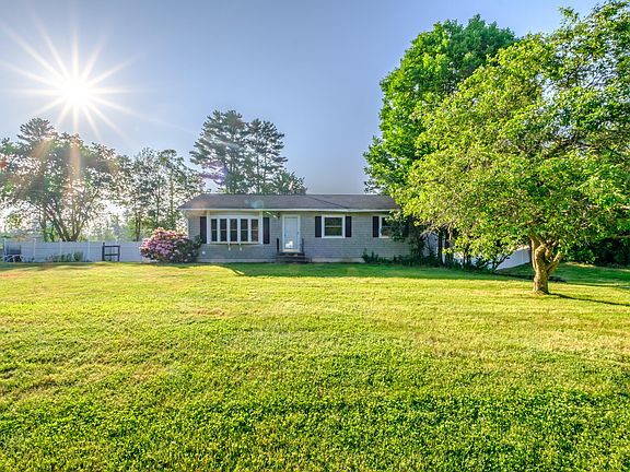 2nd image of 21 Libby Drive